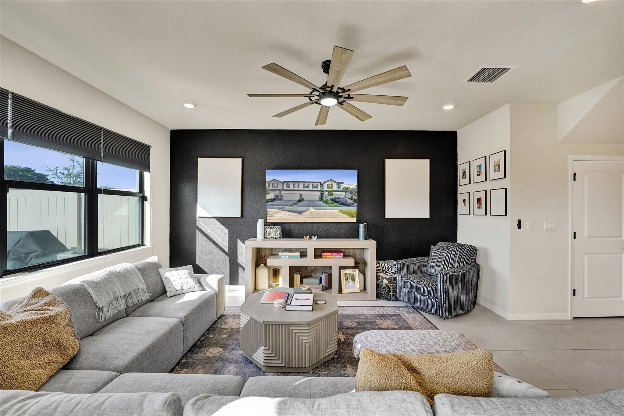 2118 Appleton Circle