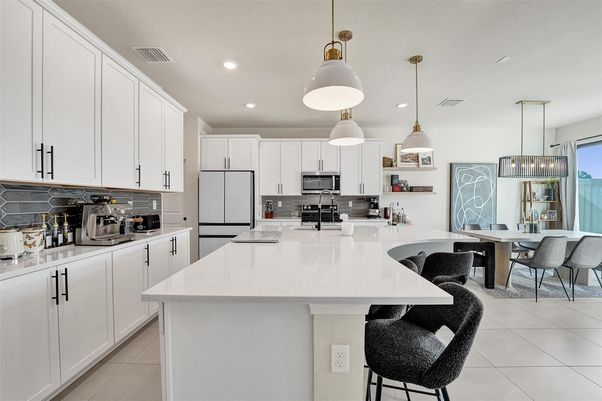 2118 Appleton Circle