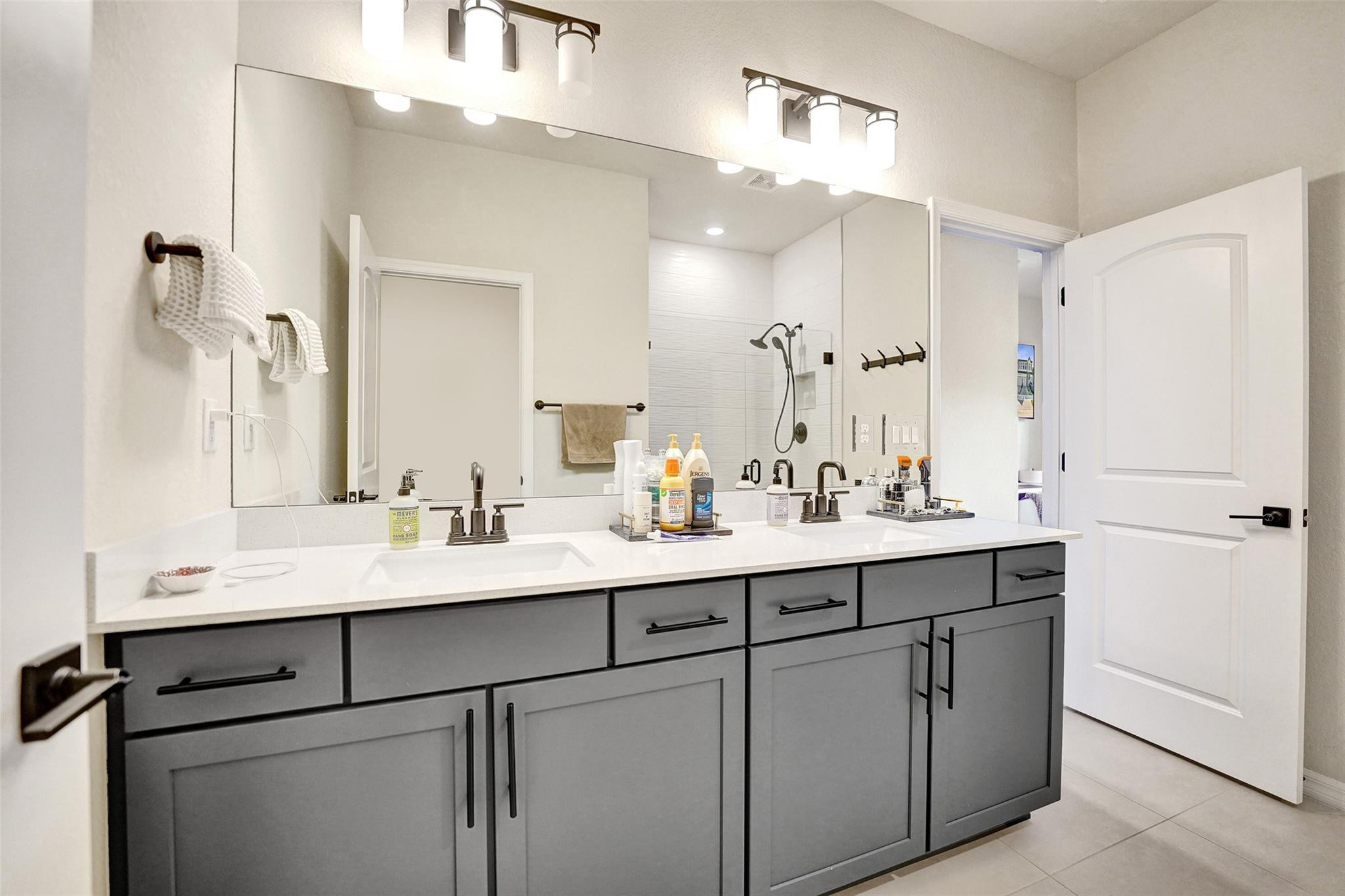 2118 Appleton Circle