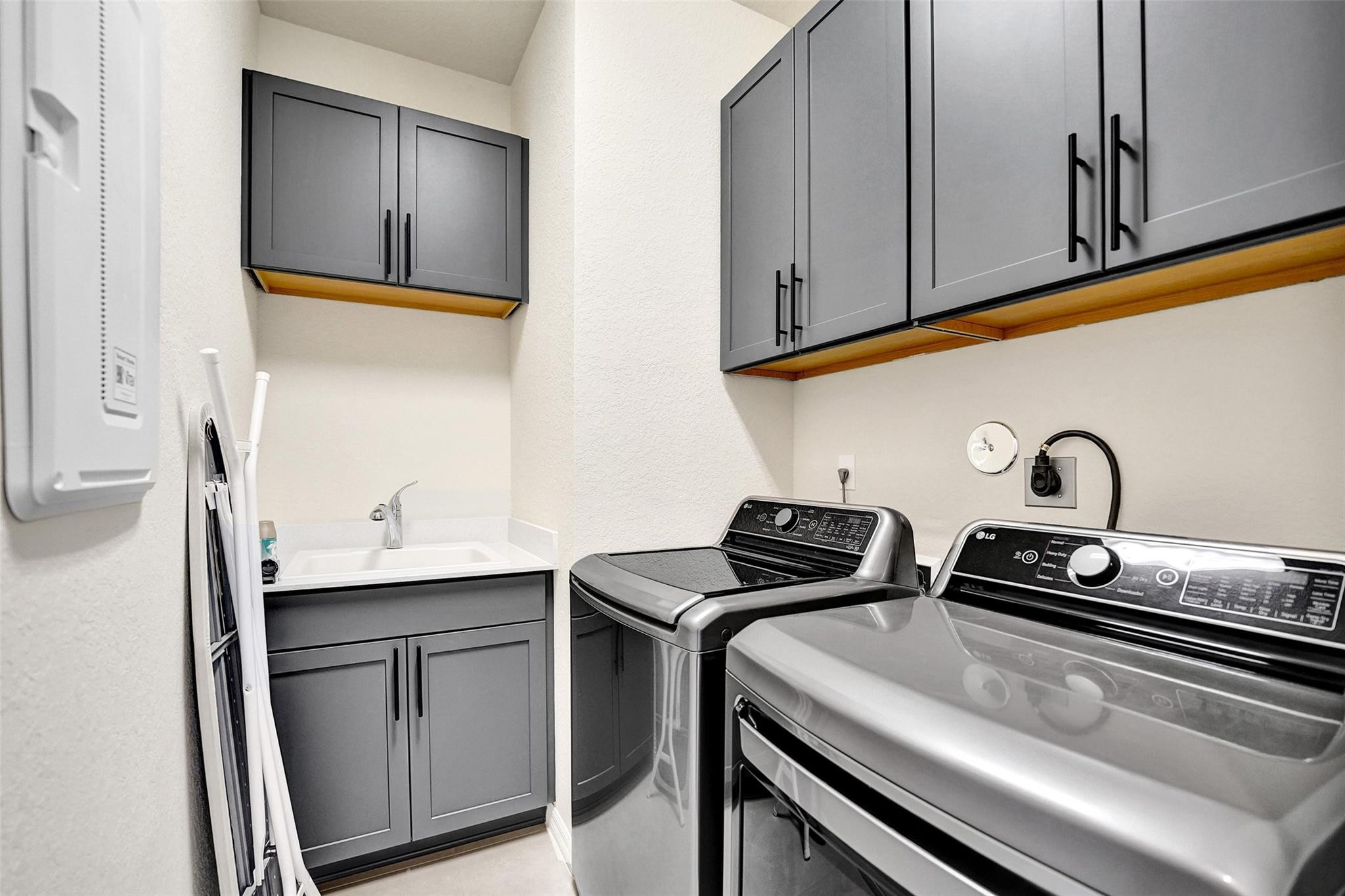 2118 Appleton Circle