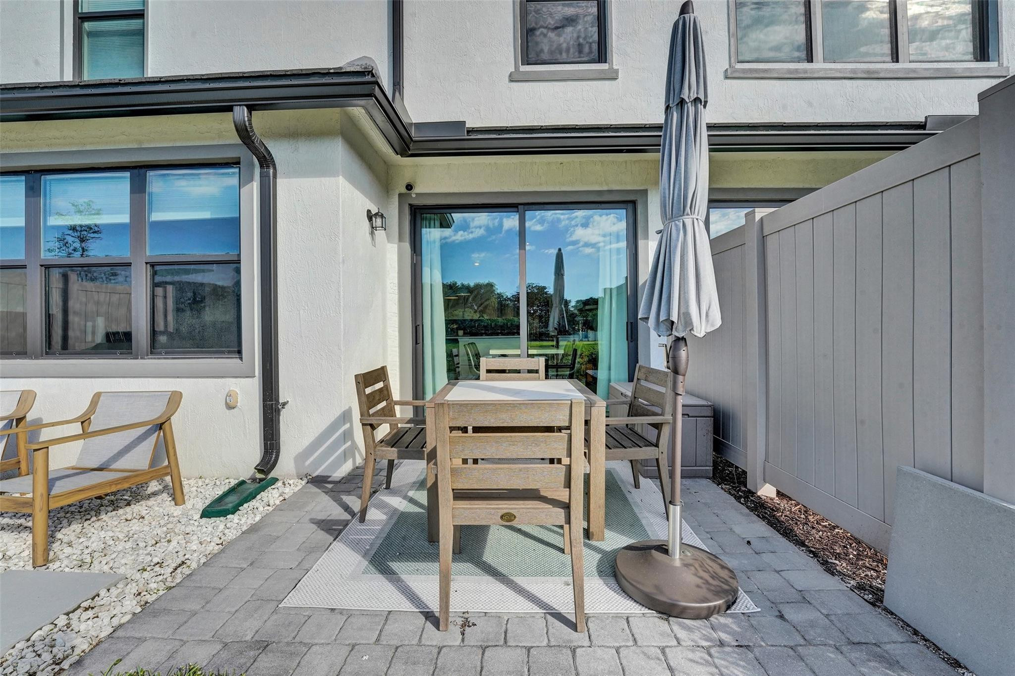 2118 Appleton Circle