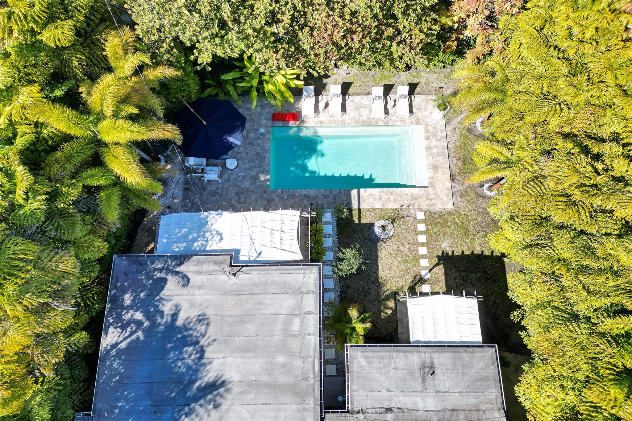 539 NE 25th Street