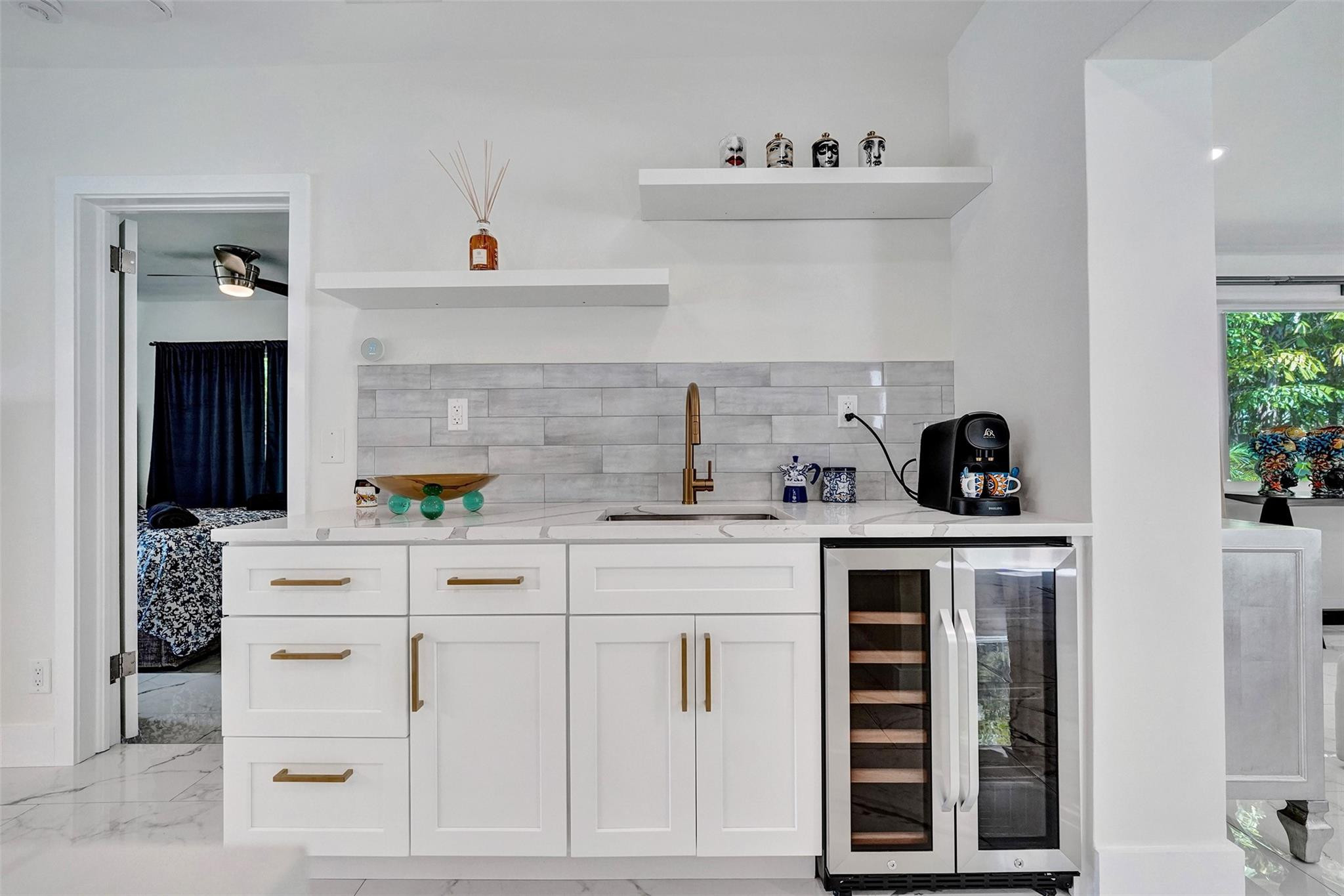 539 NE 25th Street