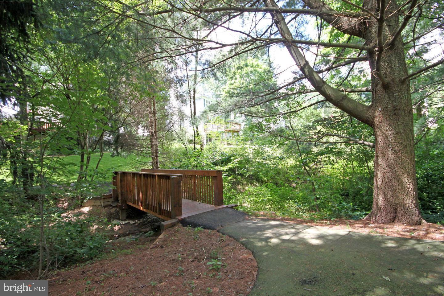 10627 SUMMER OAK COURT