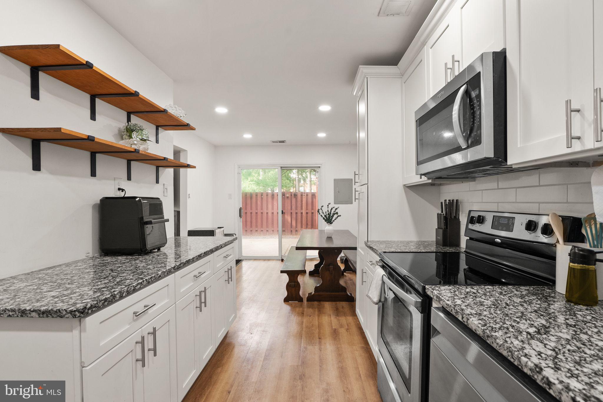 10627 SUMMER OAK COURT