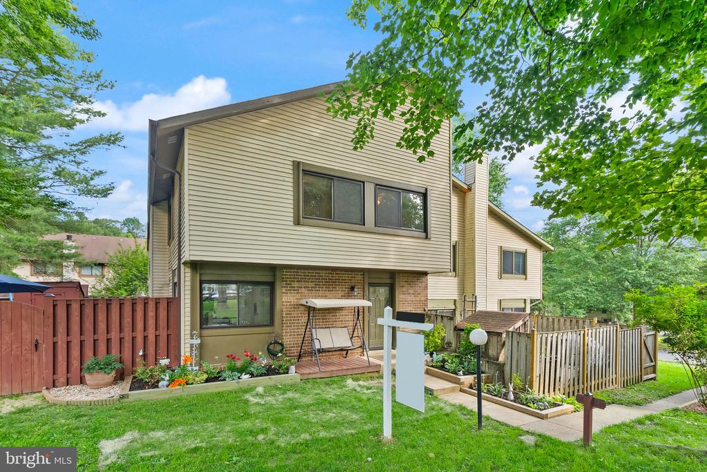 10627 SUMMER OAK COURT