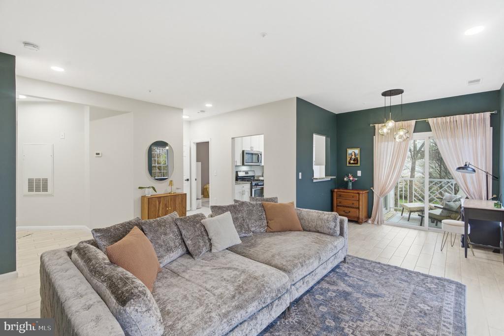 5990 FOUNDERS COURT 202