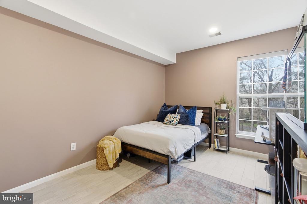 5990 FOUNDERS COURT 202