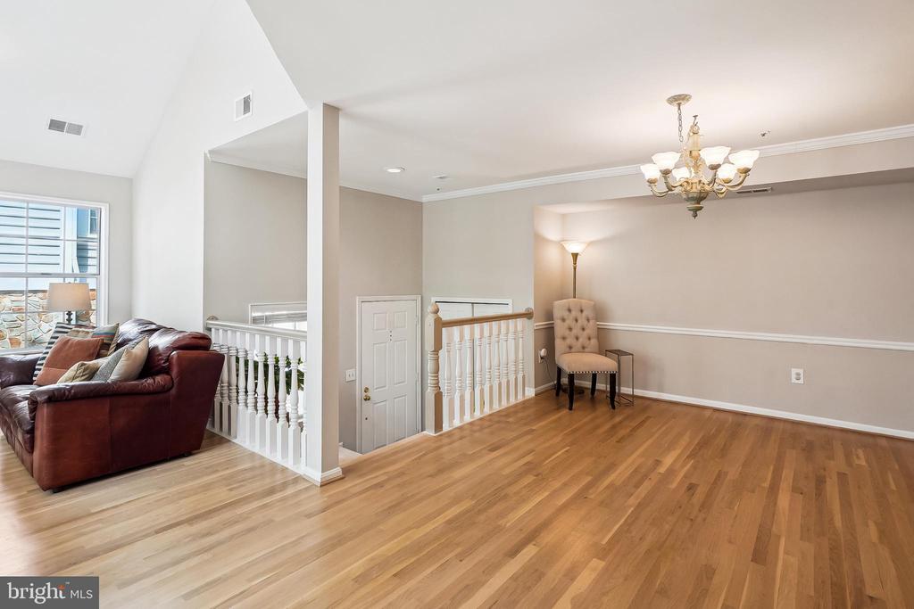 463 FORTRESS WAY