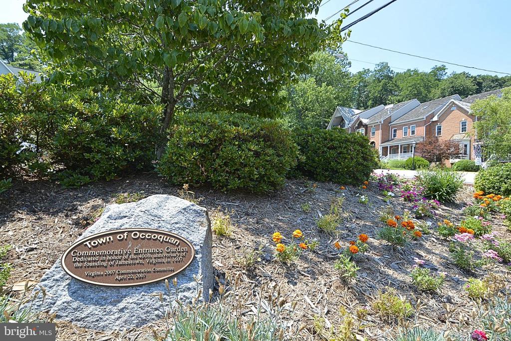 463 FORTRESS WAY