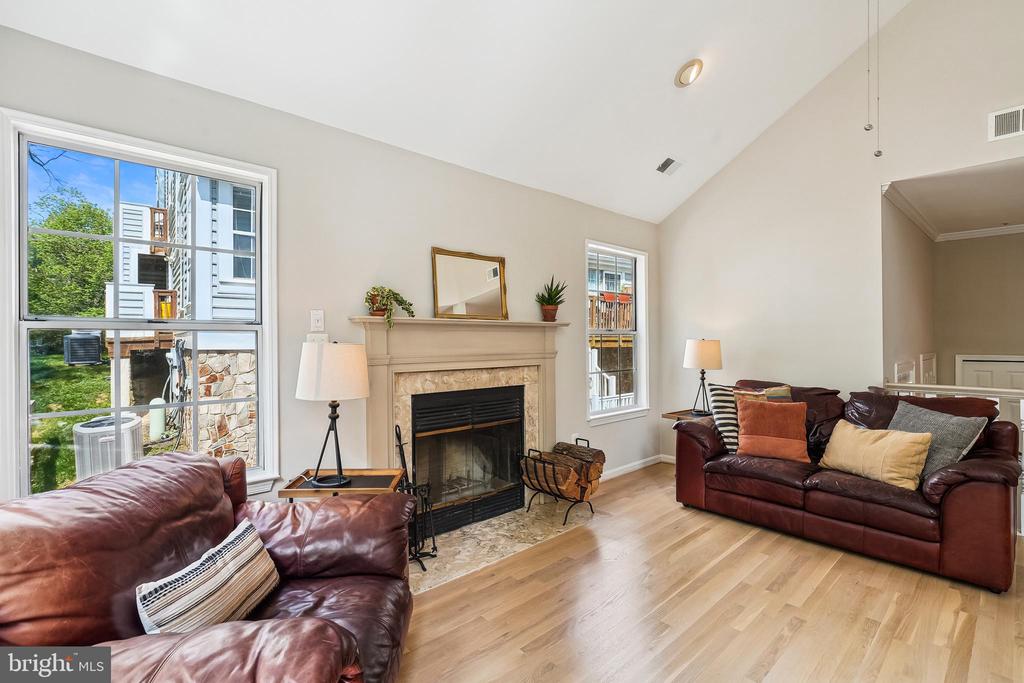 463 FORTRESS WAY