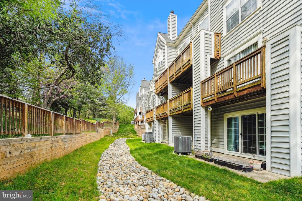 463 FORTRESS WAY