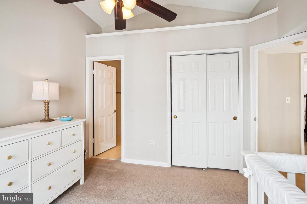 463 FORTRESS WAY