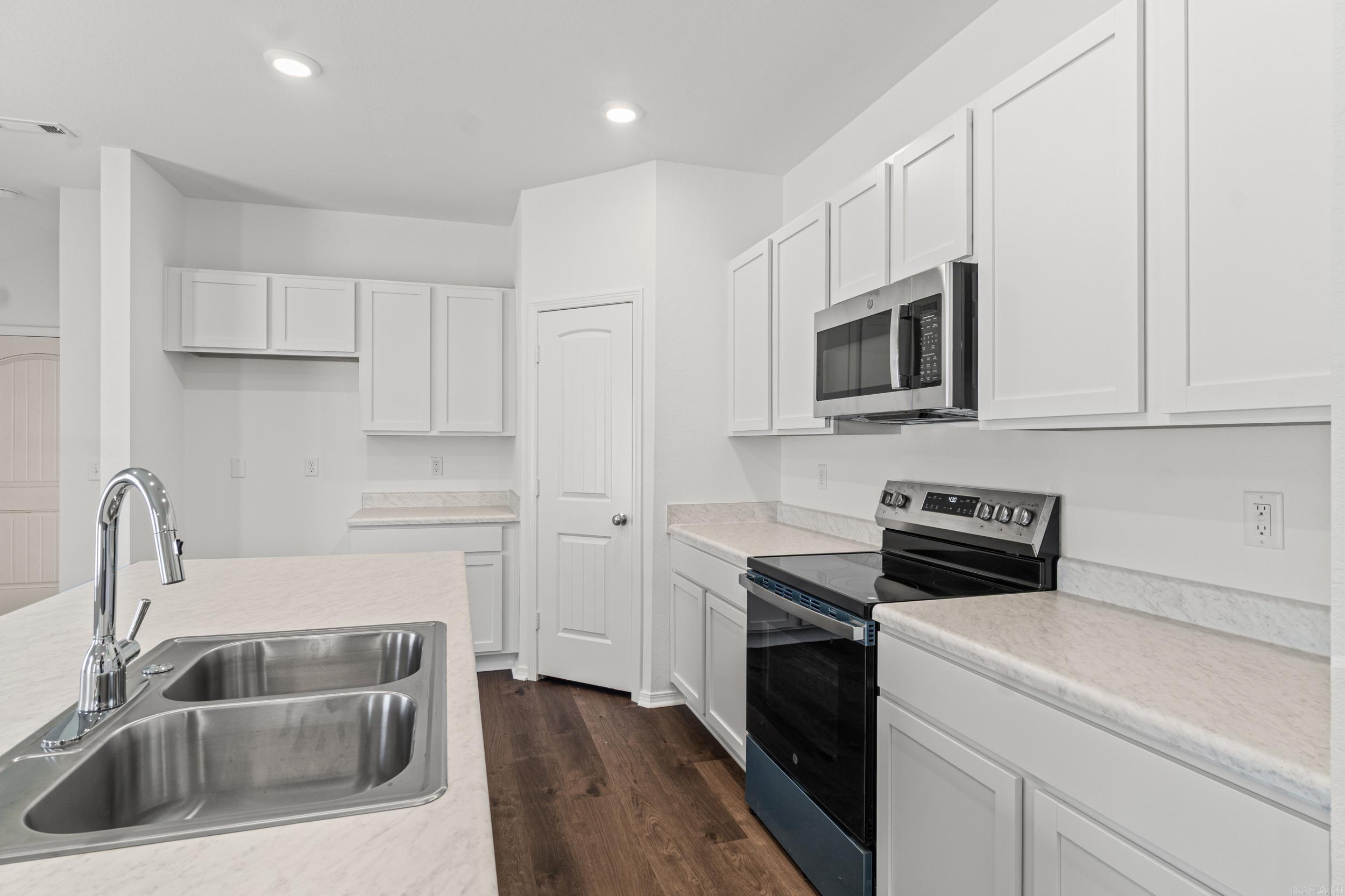 7017 Potomac Trail
