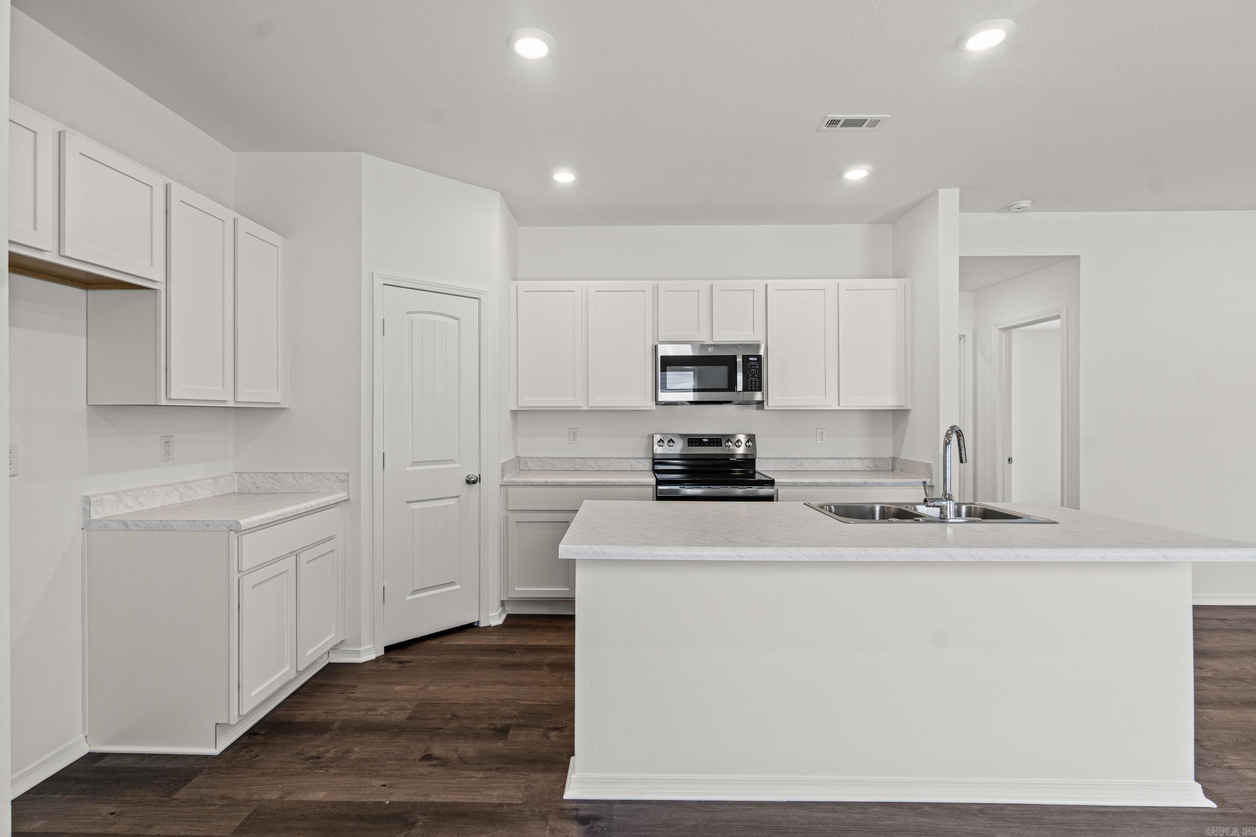 7017 Potomac Trail