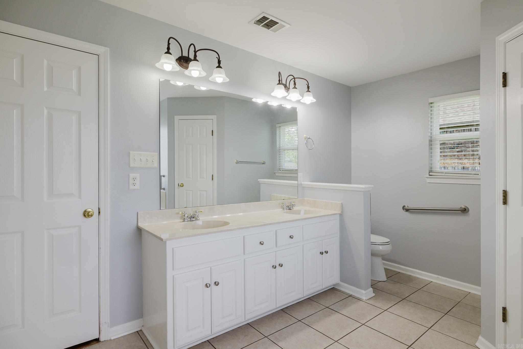 3622 Heritage Farm Drive