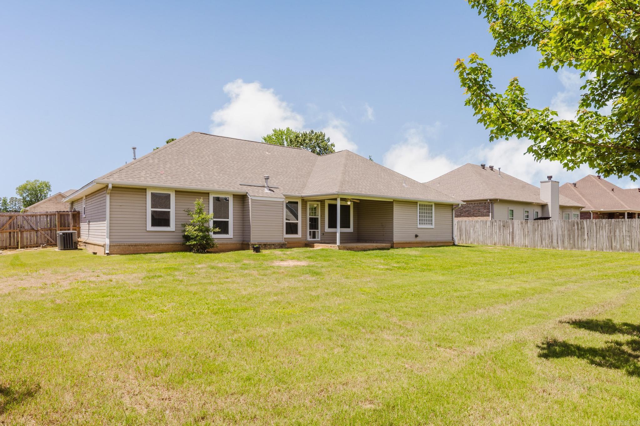 3622 Heritage Farm Drive