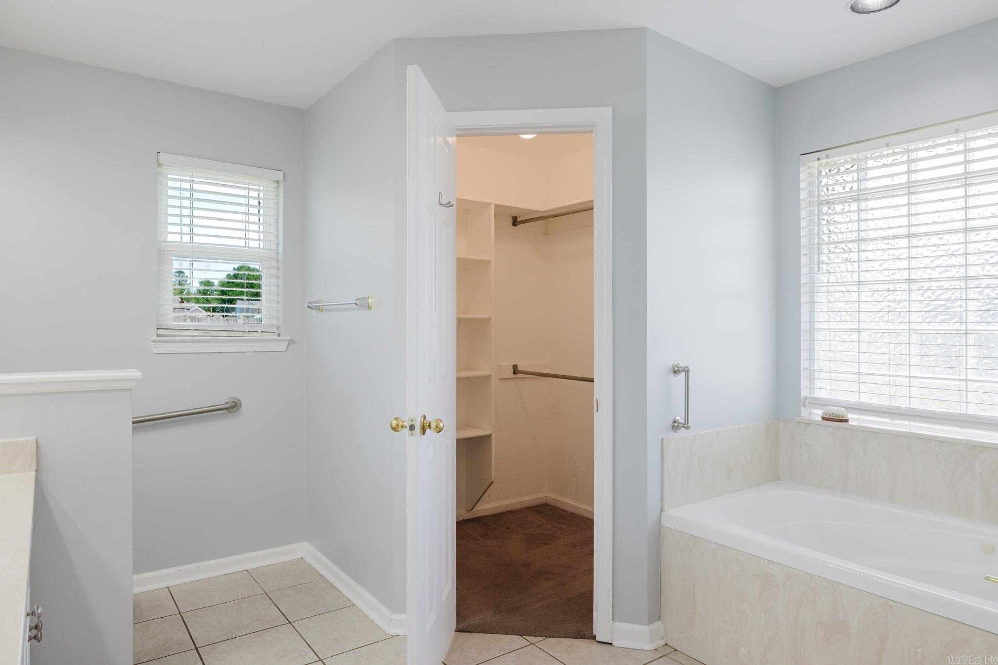 3622 Heritage Farm Drive