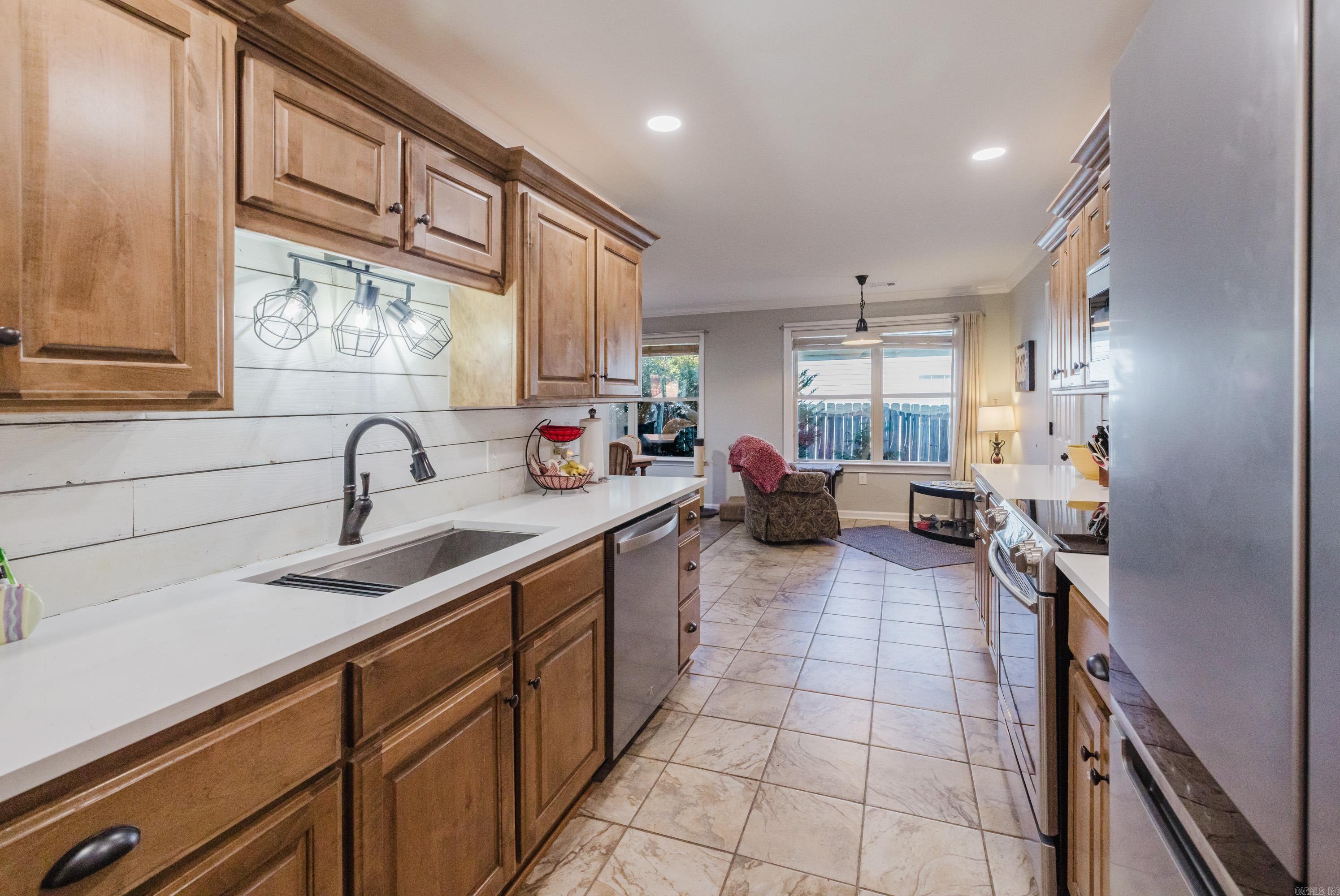 3396 Bay Meadow
