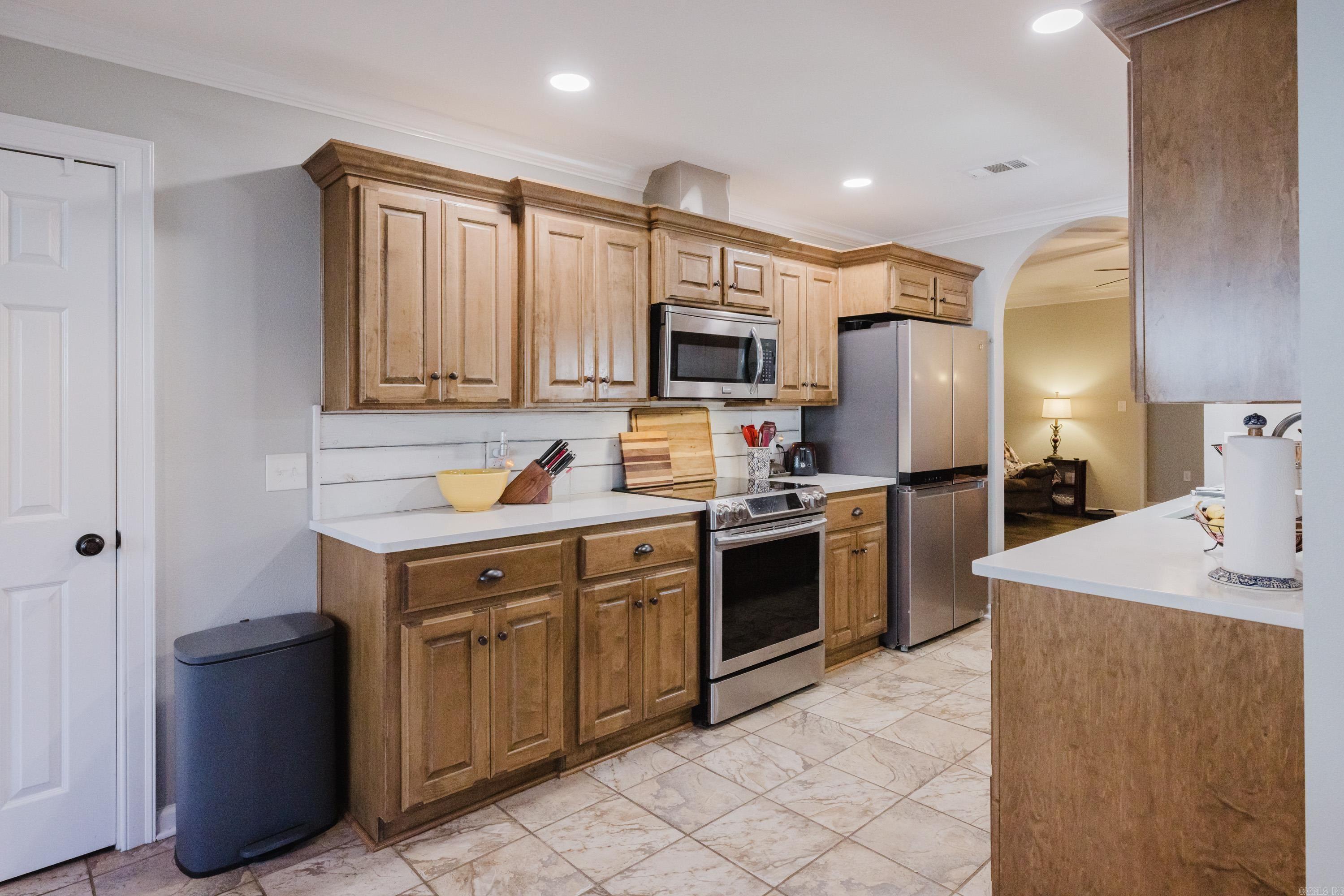 3396 Bay Meadow