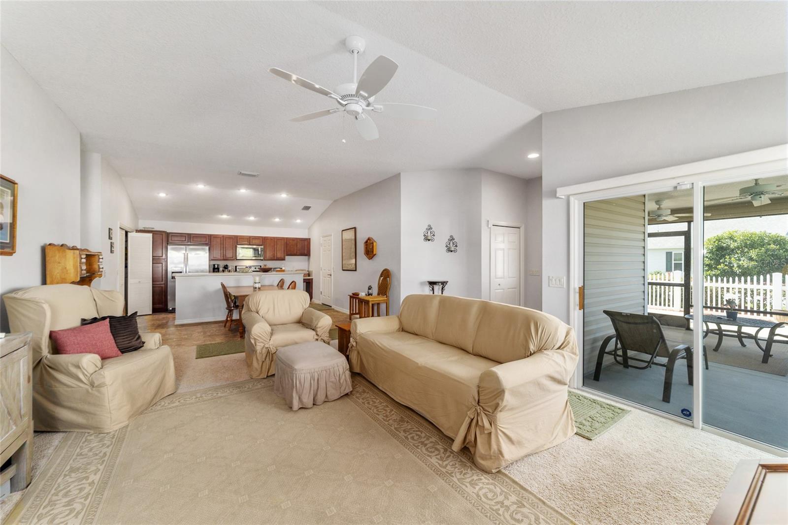 3117 SABAL PALM AVE