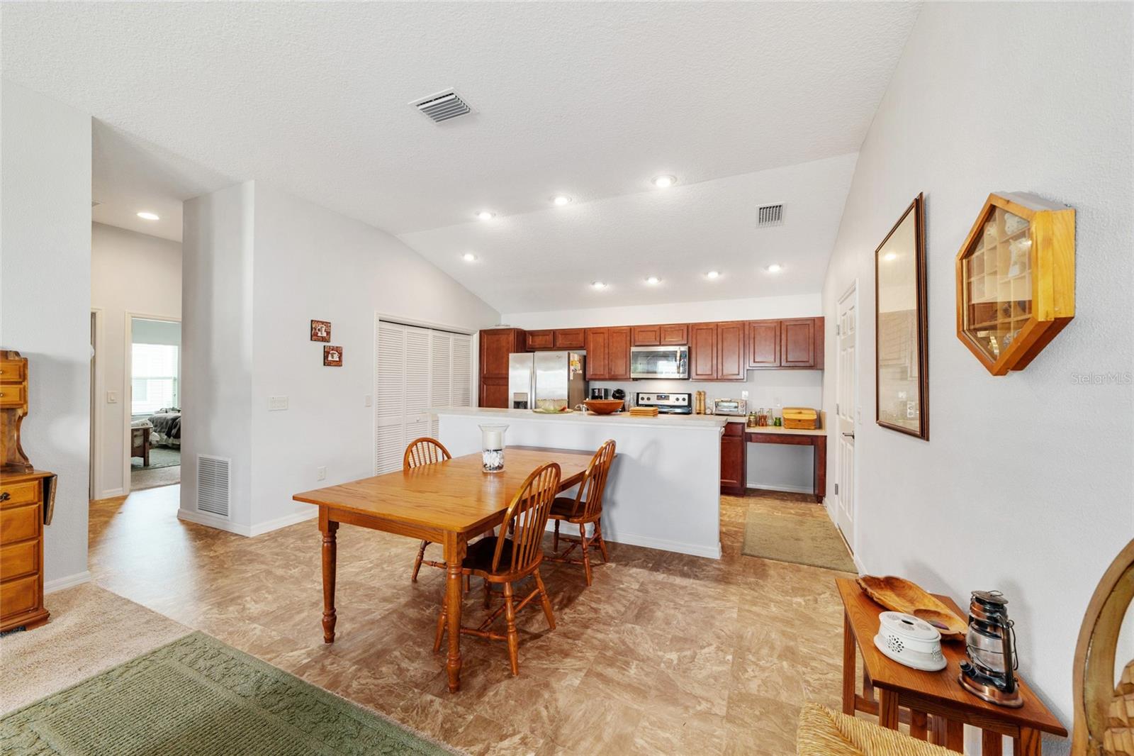 3117 SABAL PALM AVE