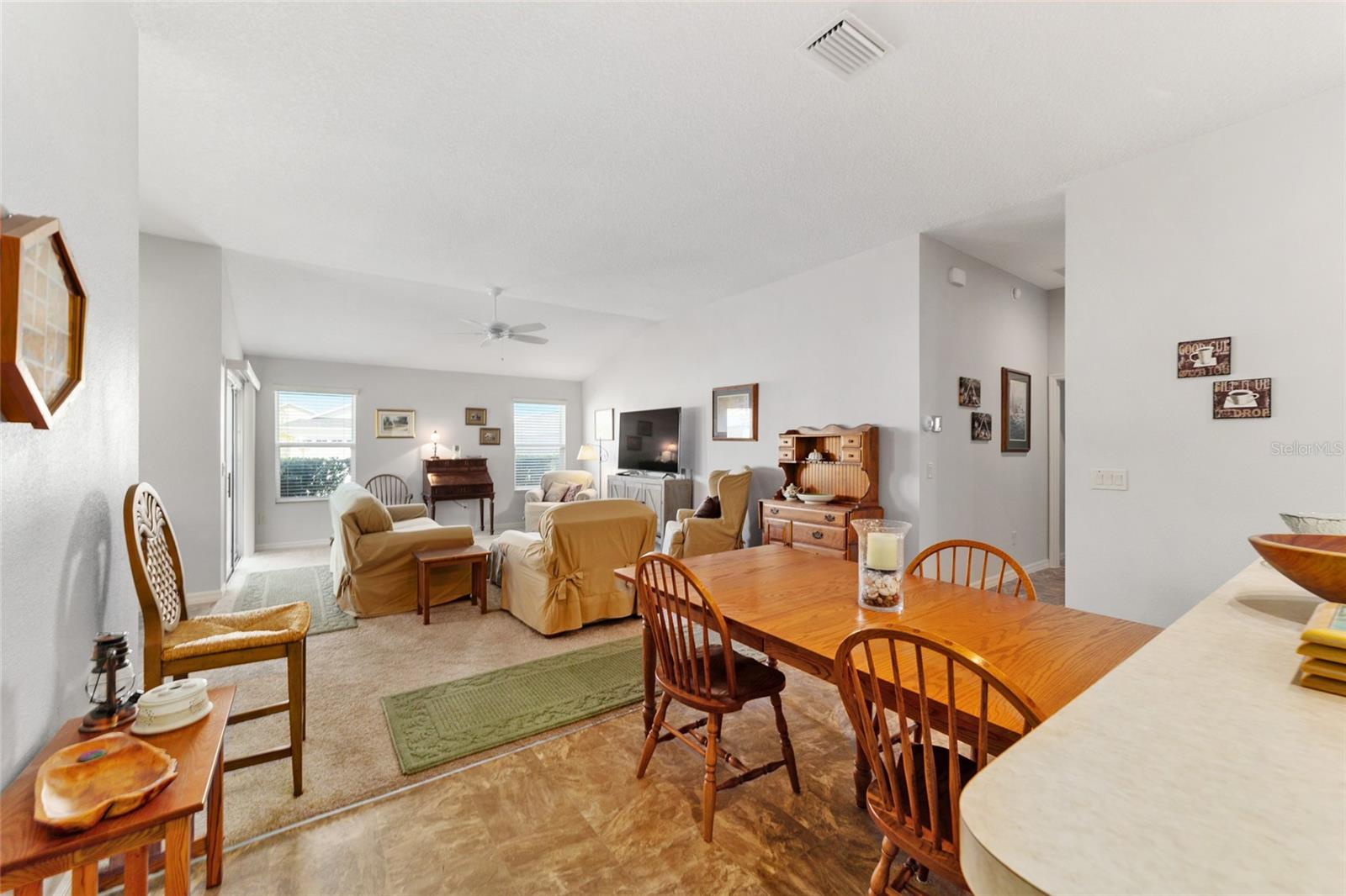 3117 SABAL PALM AVE