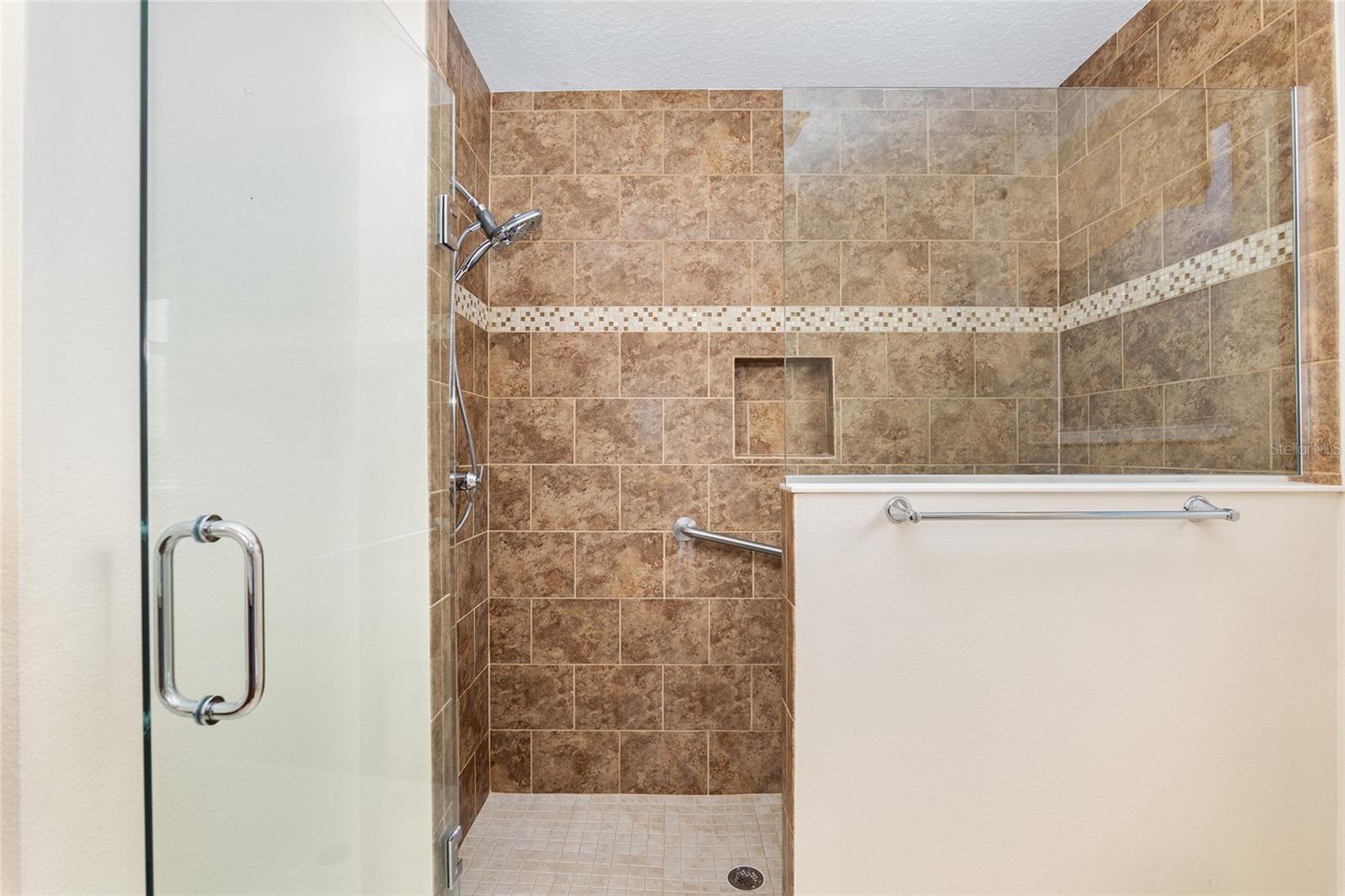 16950 SE 93RD CUTHBERT CIR