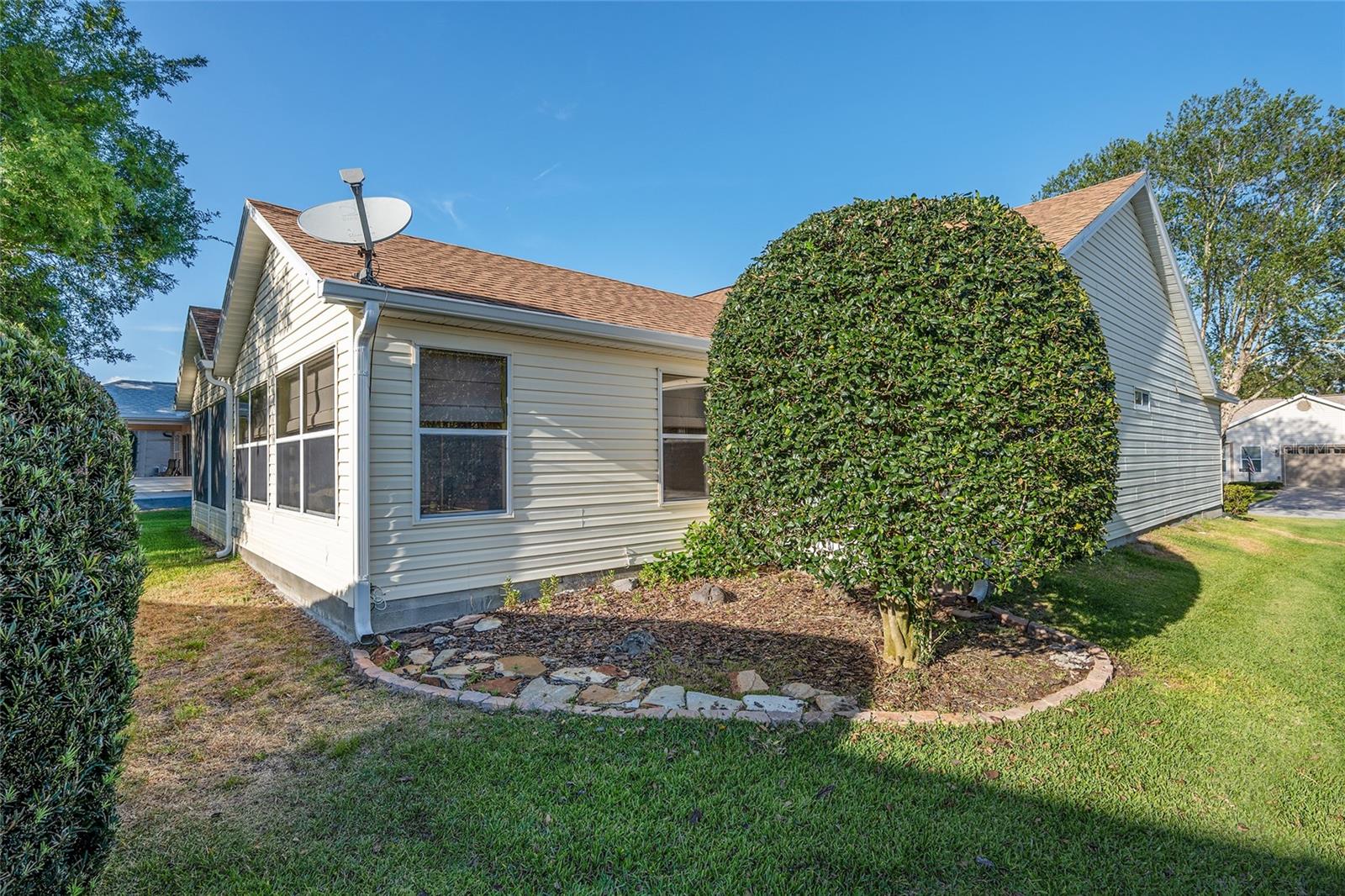 16950 SE 93RD CUTHBERT CIR