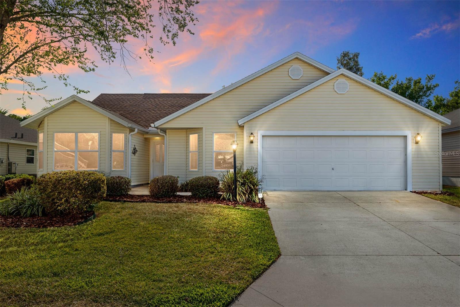16950 SE 93RD CUTHBERT CIR