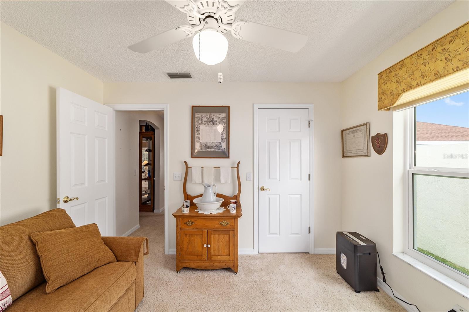 1301 EL LOBO WAY