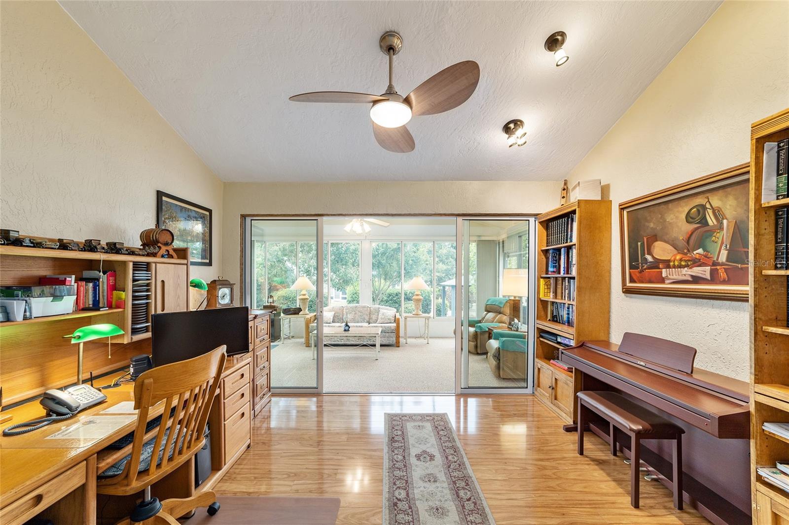 1301 EL LOBO WAY