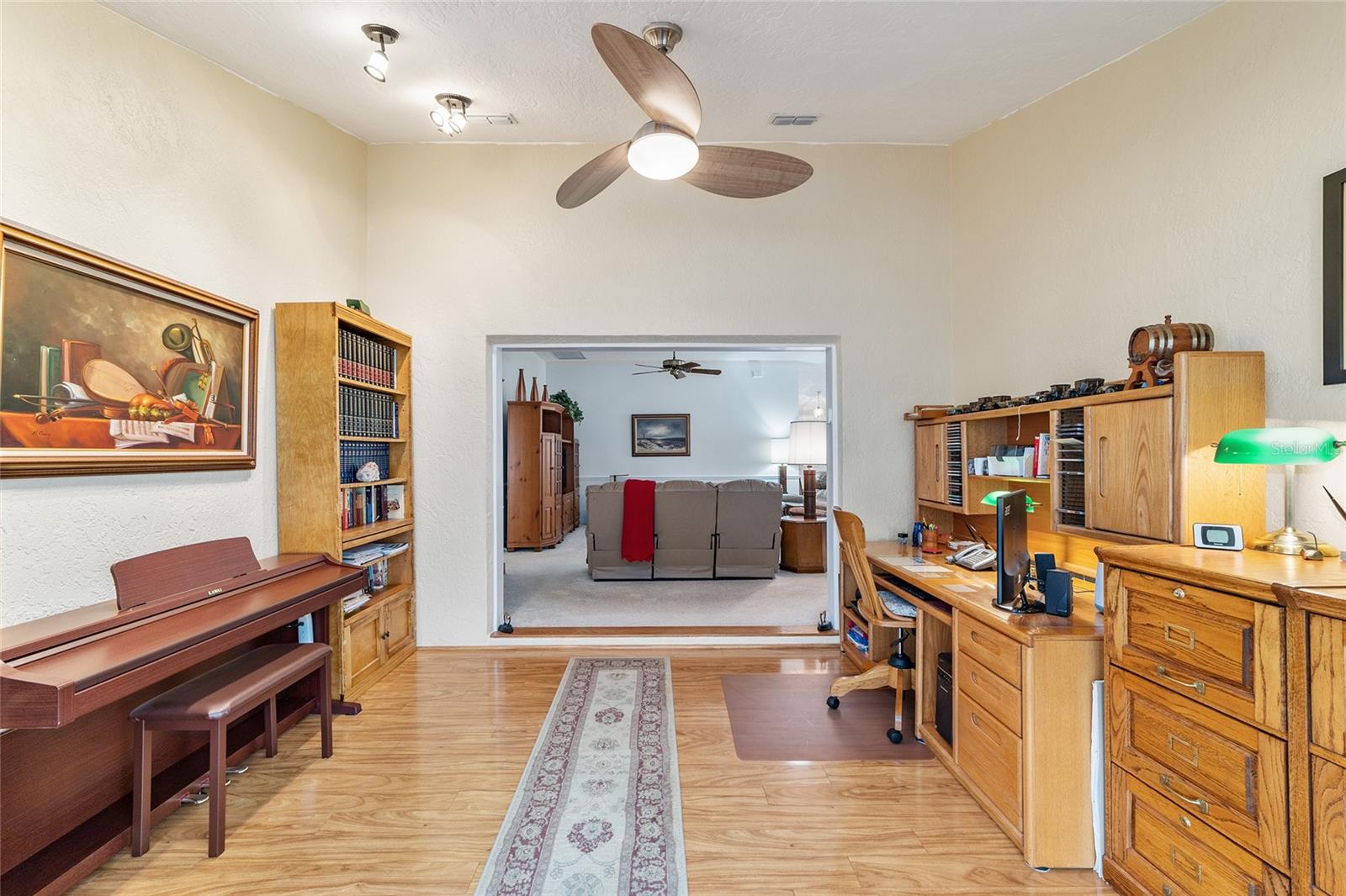 1301 EL LOBO WAY