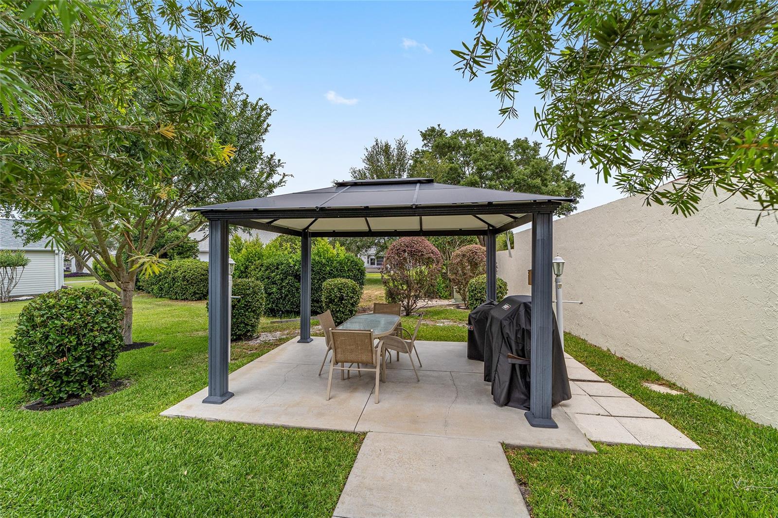 1301 EL LOBO WAY