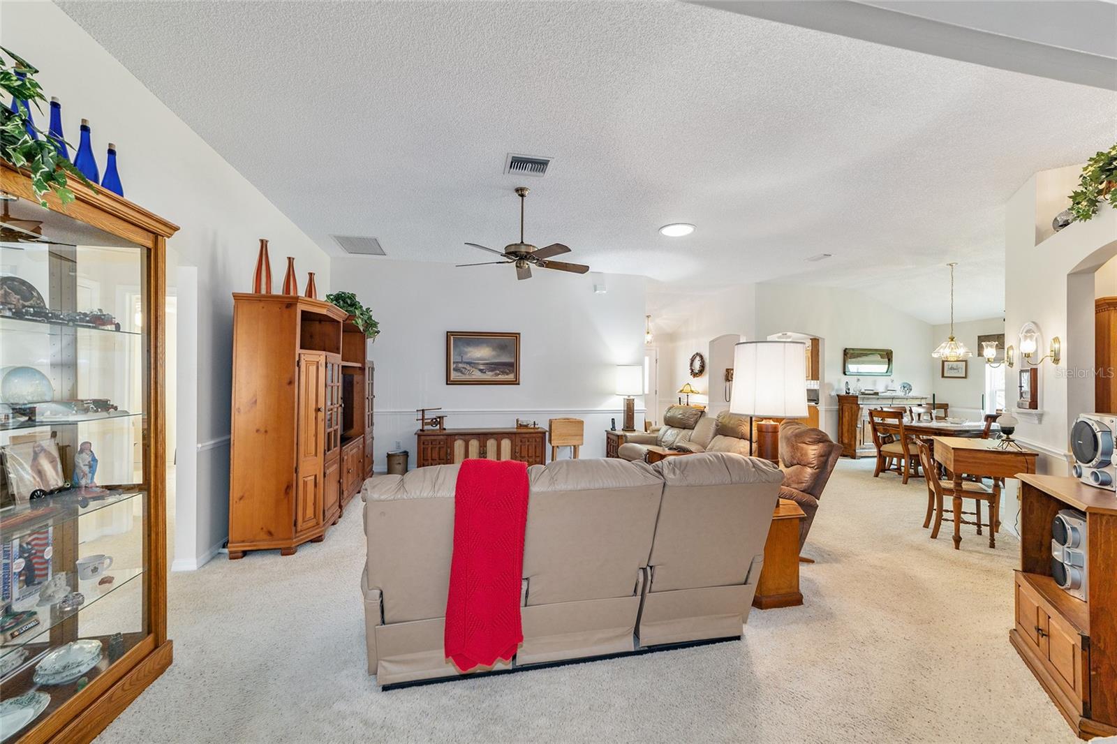 1301 EL LOBO WAY