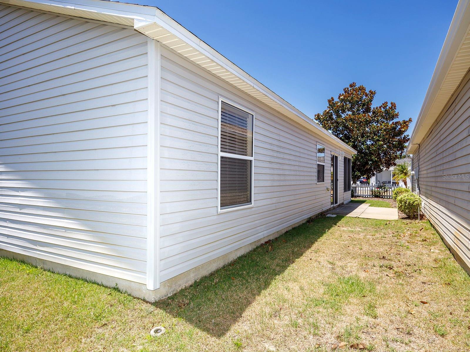 2291 EDGEFIELD DR