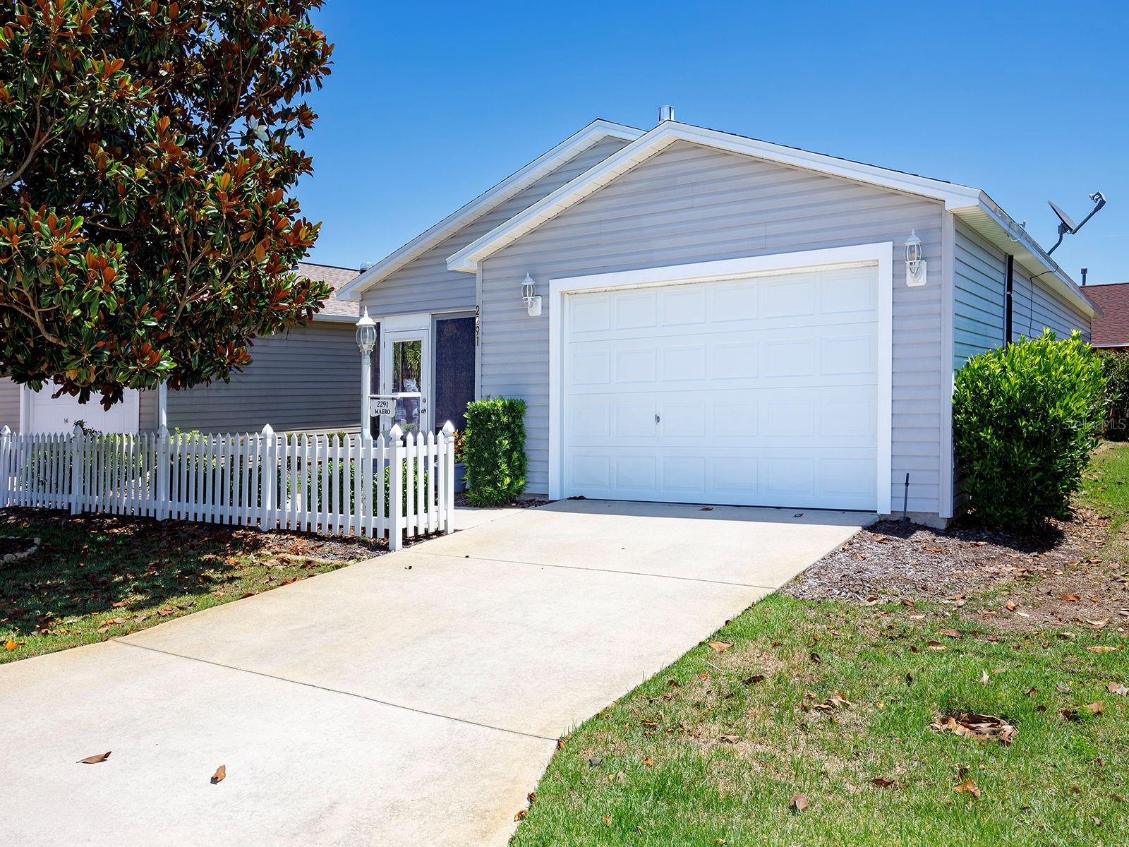 2291 EDGEFIELD DR