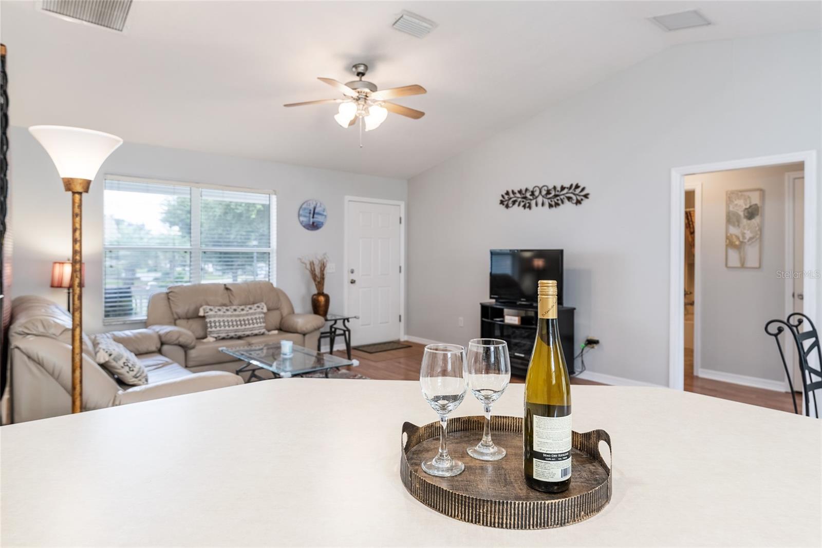 438 MEDFORD PL