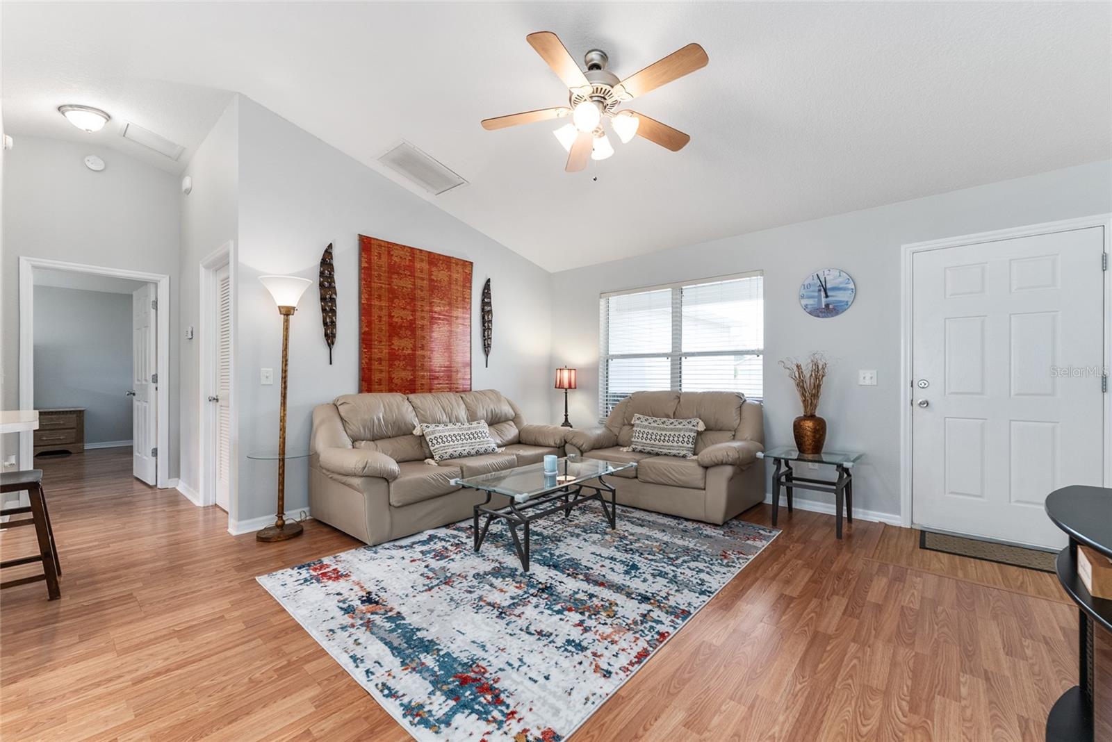 438 MEDFORD PL