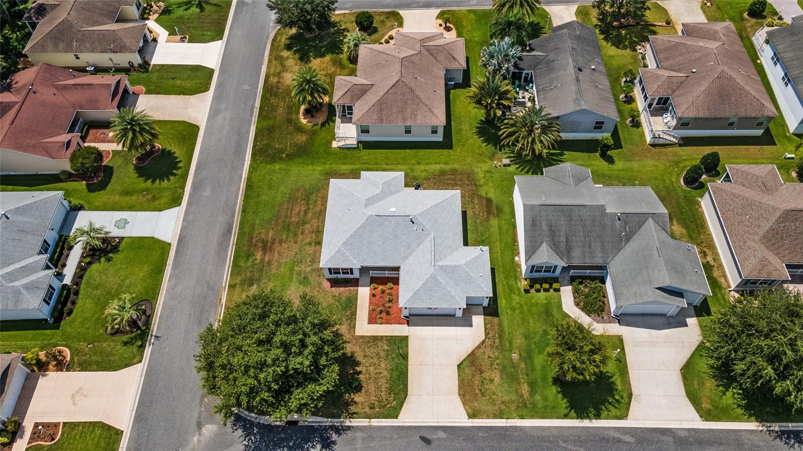 438 MEDFORD PL