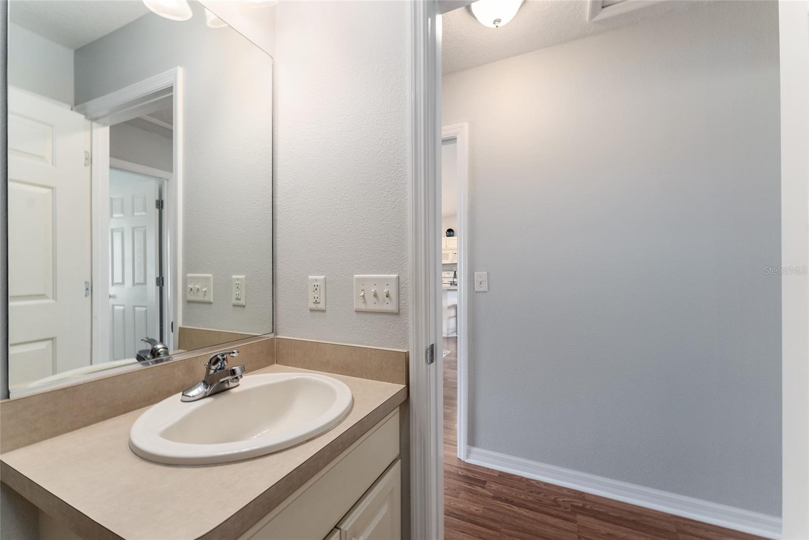 438 MEDFORD PL