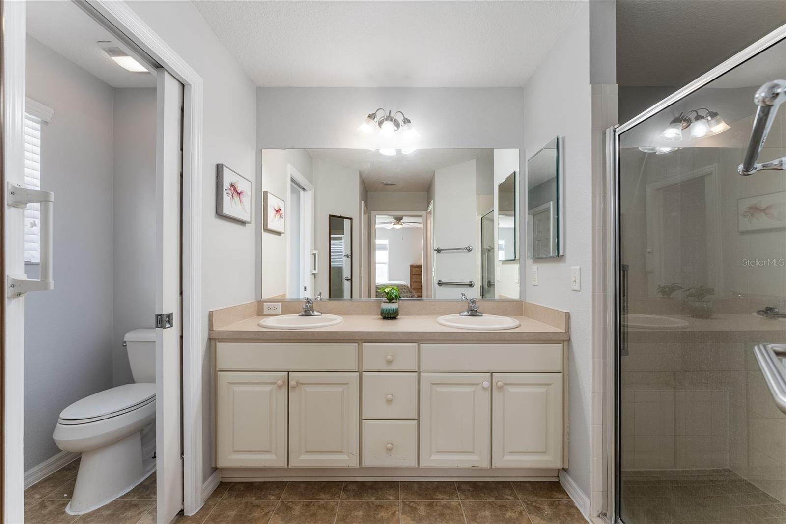 438 MEDFORD PL
