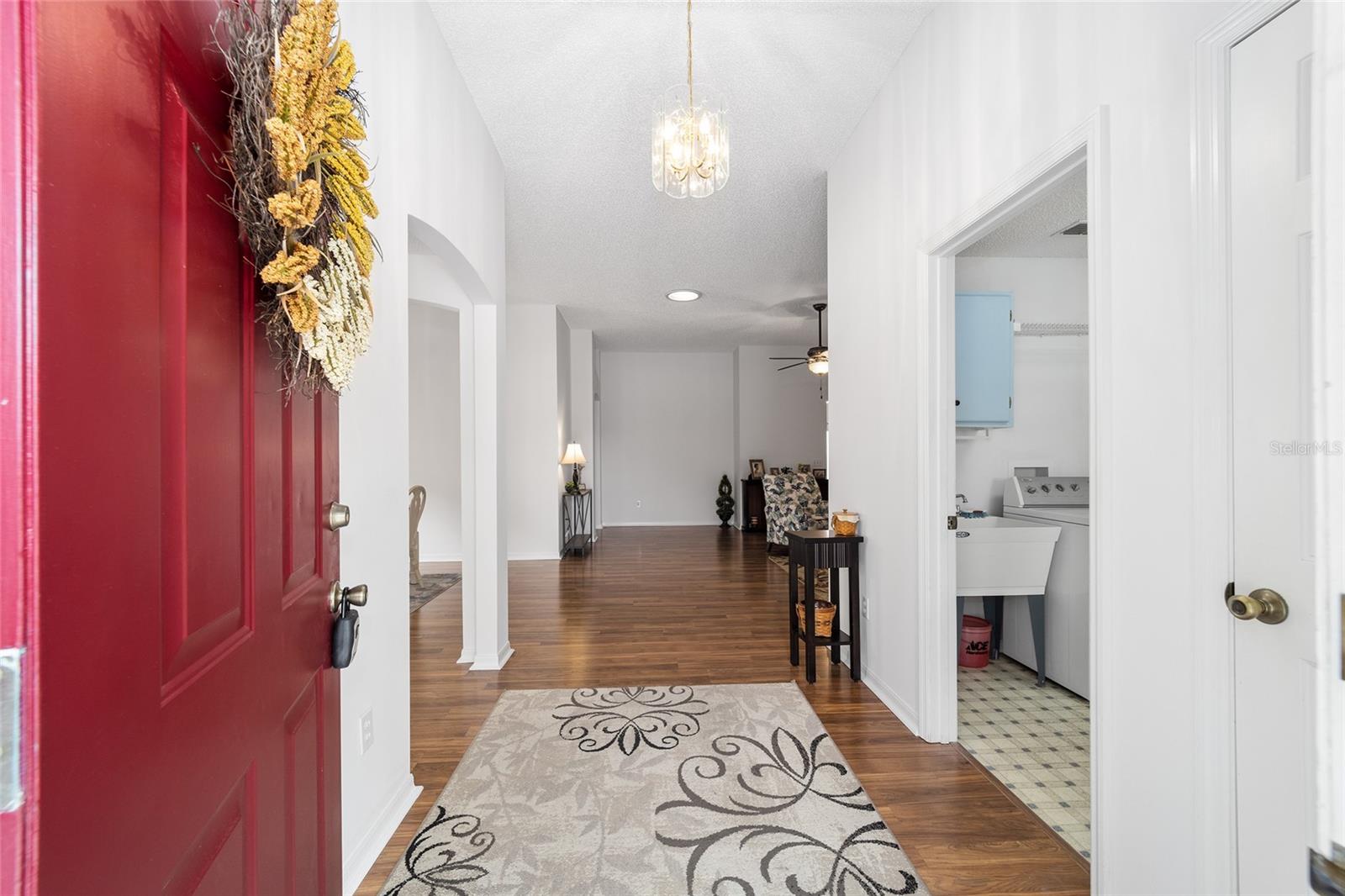 607 SAN MARINO DR