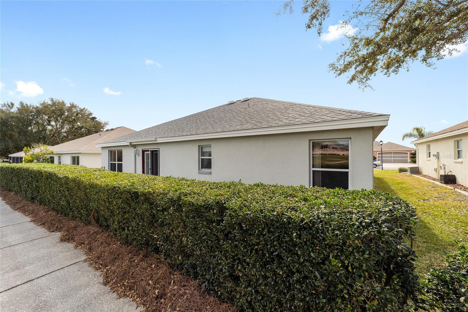 607 SAN MARINO DR