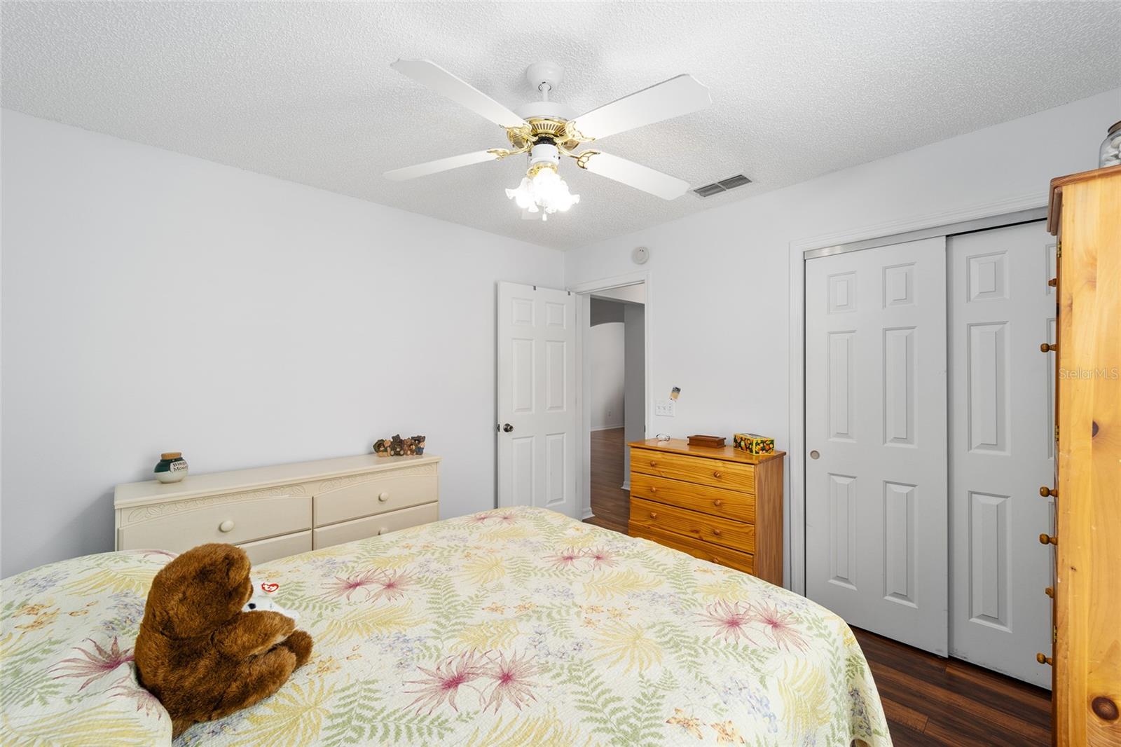 607 SAN MARINO DR