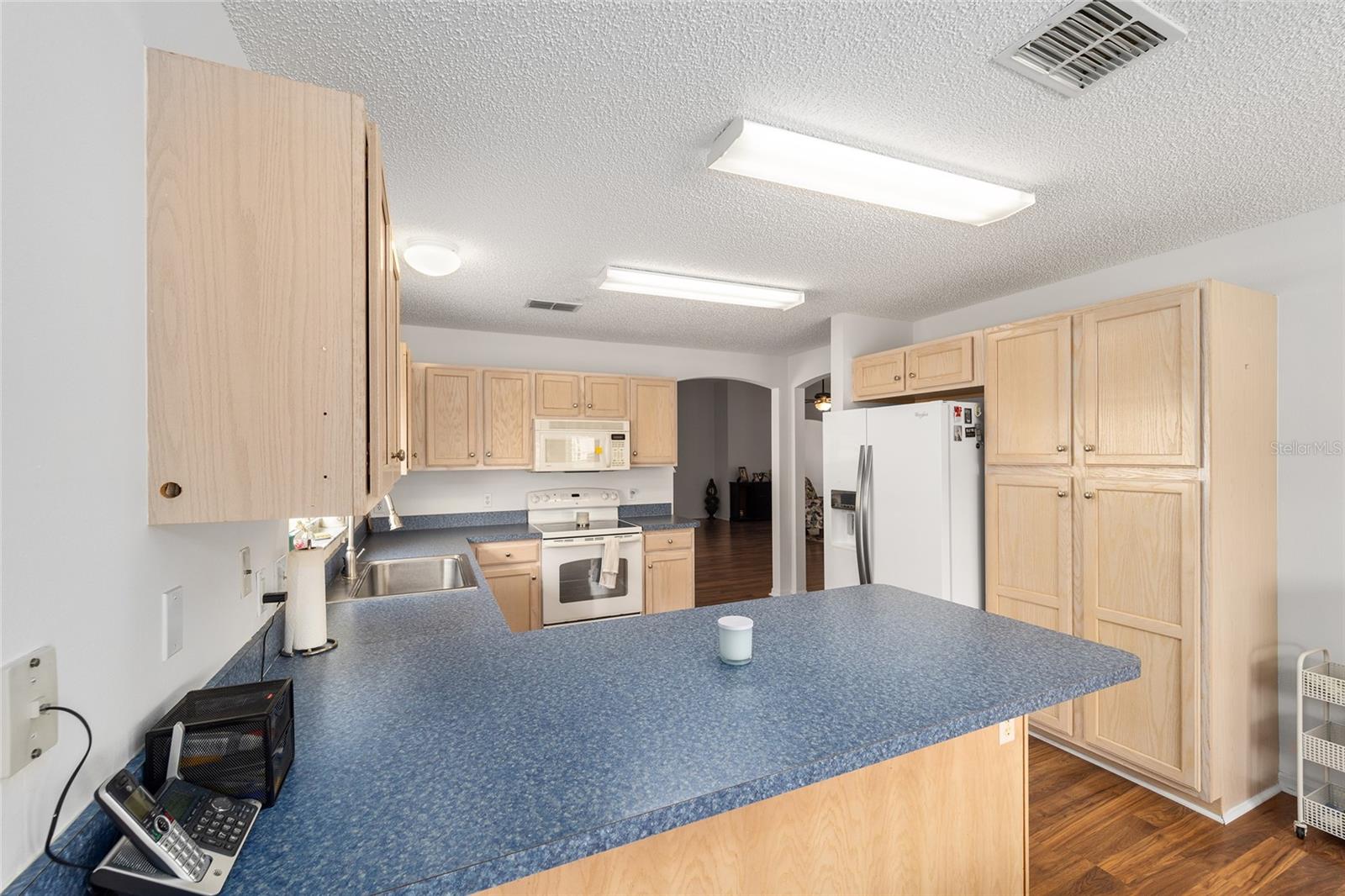 607 SAN MARINO DR