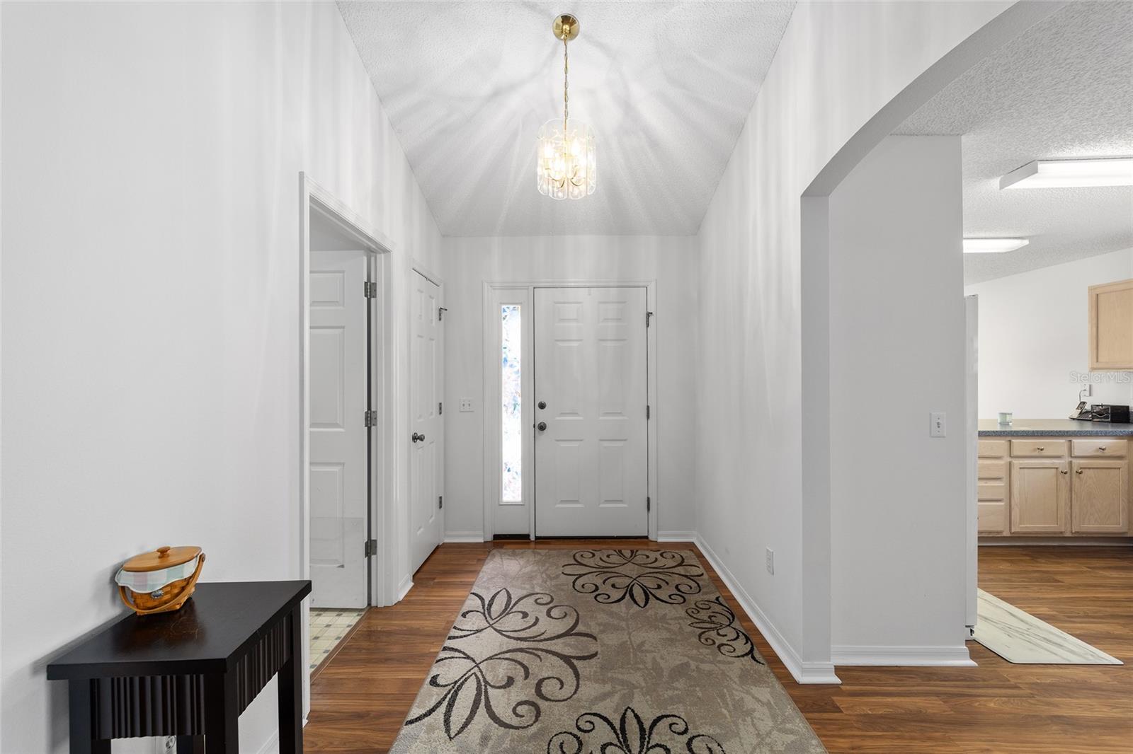 607 SAN MARINO DR