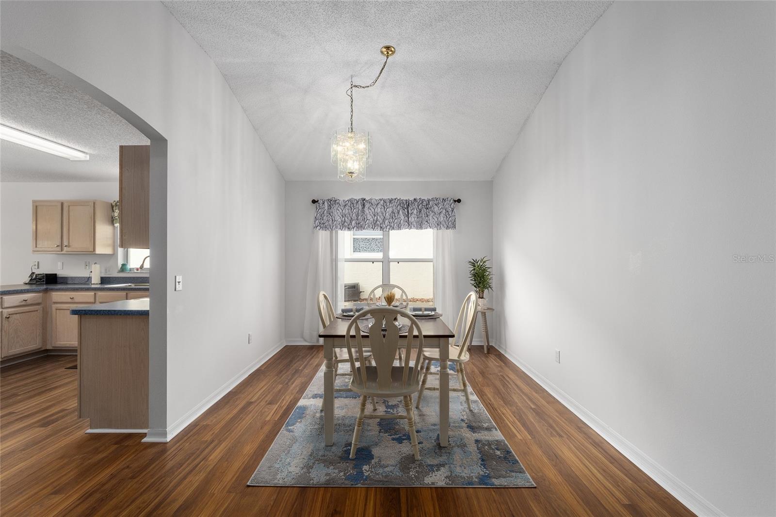 607 SAN MARINO DR
