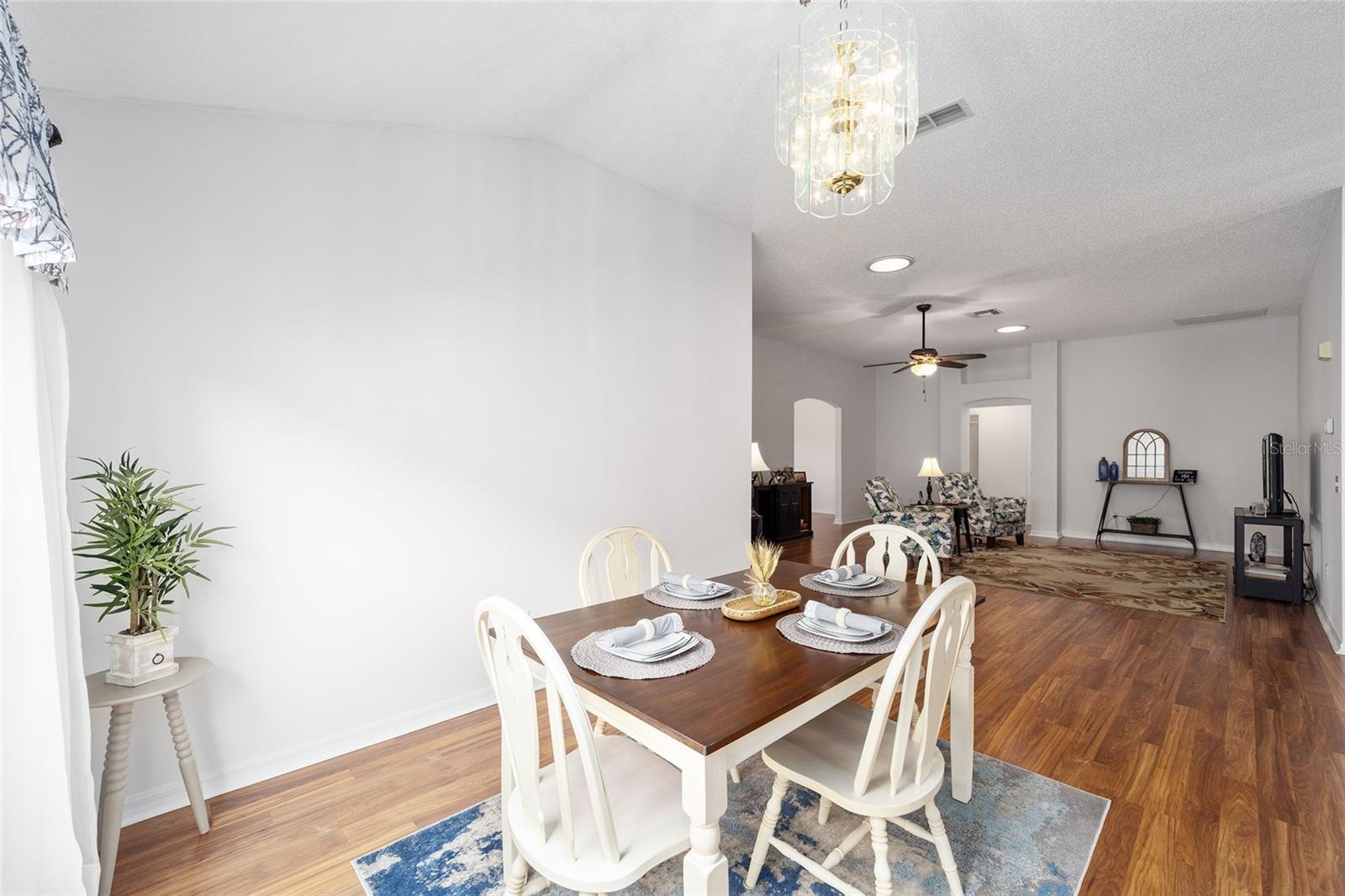 607 SAN MARINO DR