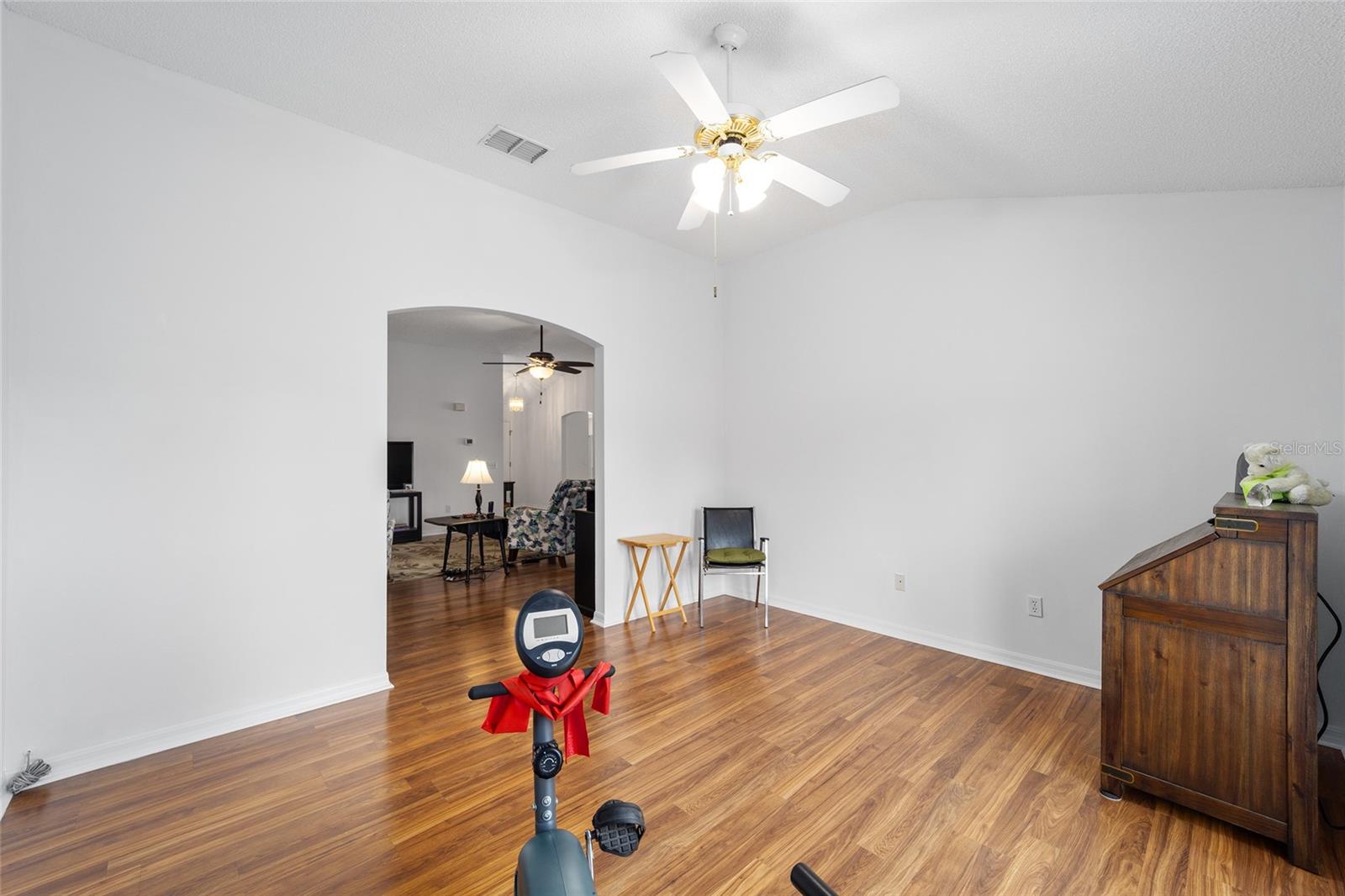 607 SAN MARINO DR